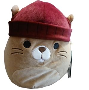 NWT Chip the Beaver Wearing Beanie Squishmallows 7-10"